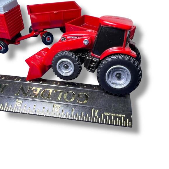 Vintage Ertl Diecast Tractor with 4 Trailers – Red Farm Toy - Picture 7 of 7